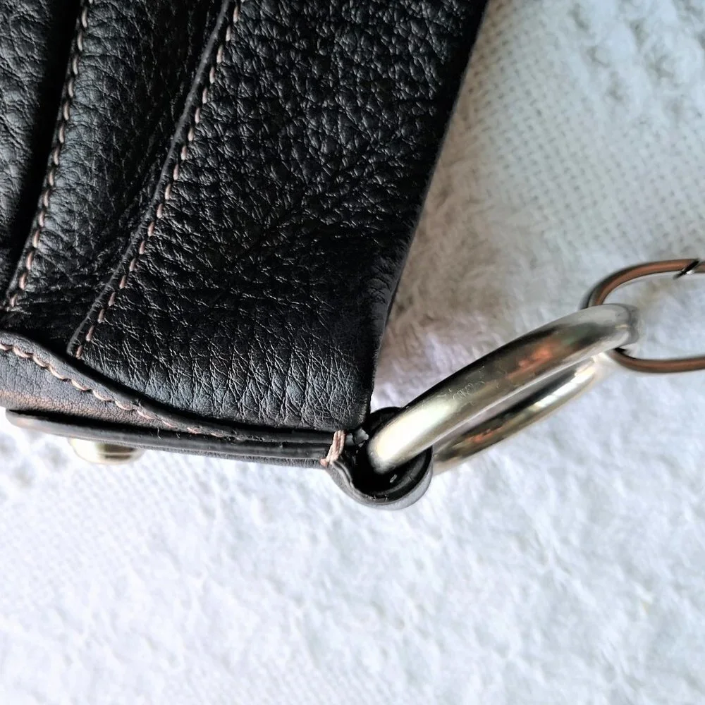 B. Makowsky‎ Giamma Black Pebbled Leather Crossbody